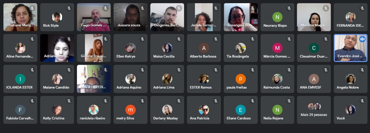 Servidores da Educação de 46 escolas do município participaram de cerimônia virtual de encerramento durante a manhã de sábado (10/07) Servidores da Educação de 46 escolas do município participaram de cerimônia virtual de encerramento durante a manhã de sábado (10/07)
